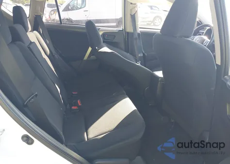 2017 Toyota Rav4 Le z USA, uszkodzony, nr VIN JTMZFREV5HJ125676